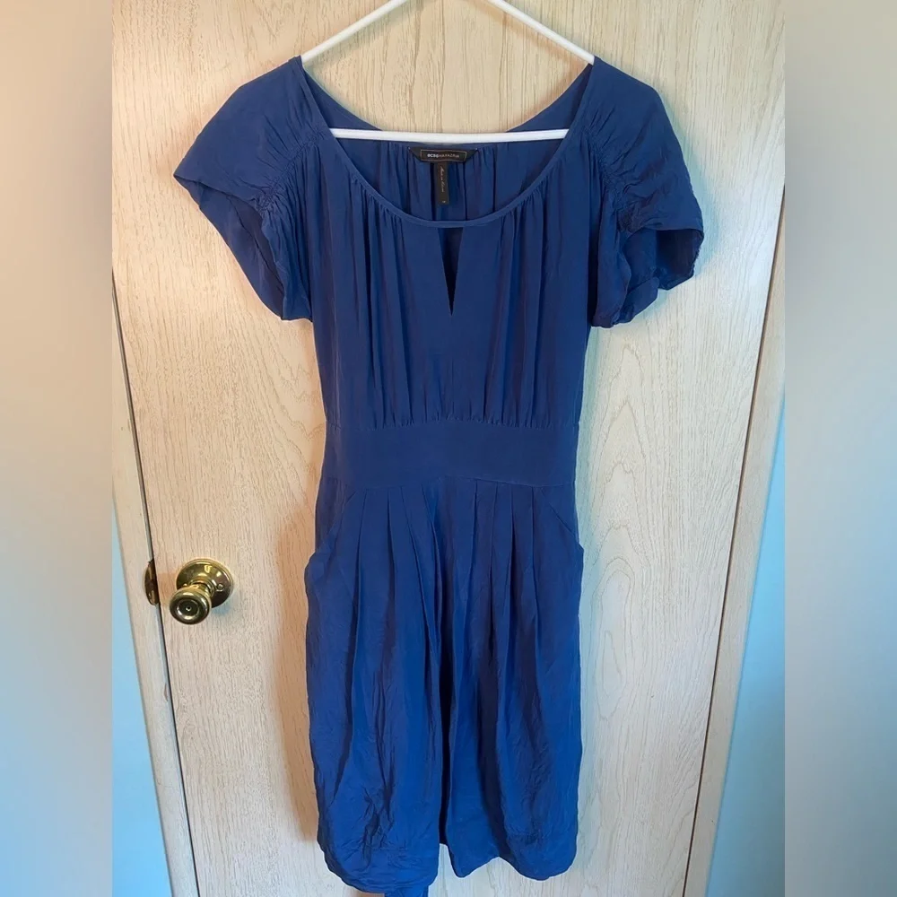 BCBGMAXAZRIA Blue Silk 100% Smocked Tie-Waist Dress - Flutter Sleeve, Size 8
